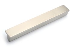 Úchytka Dalle F074A, 736 mm, nerez
