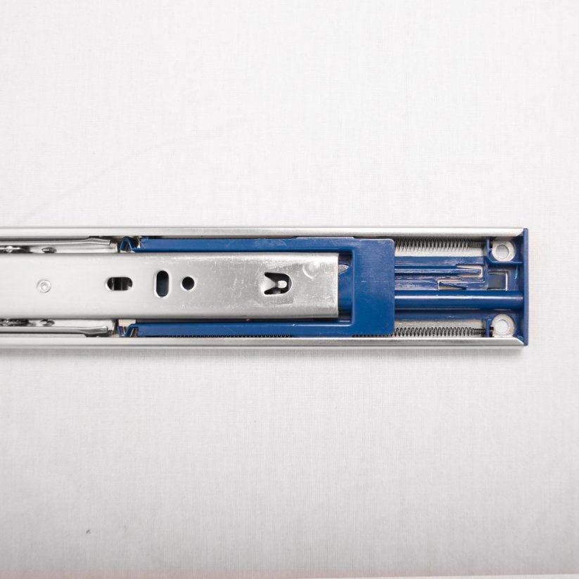 Kuličkový plnovýsuv s tlumičem boční montáž 600 mm